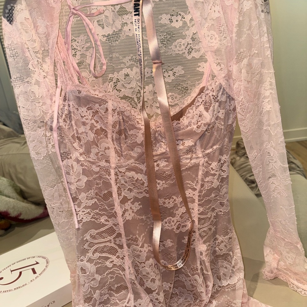 House of CB Pink Lace Long Sleeve Dress - Picture 7 of 10